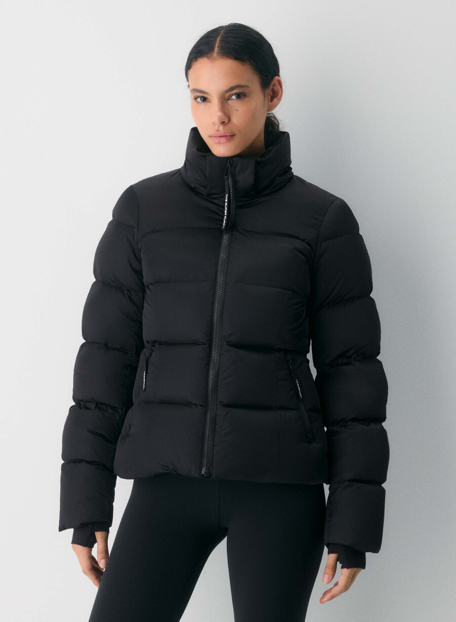 the supersnug puff - satin flex black