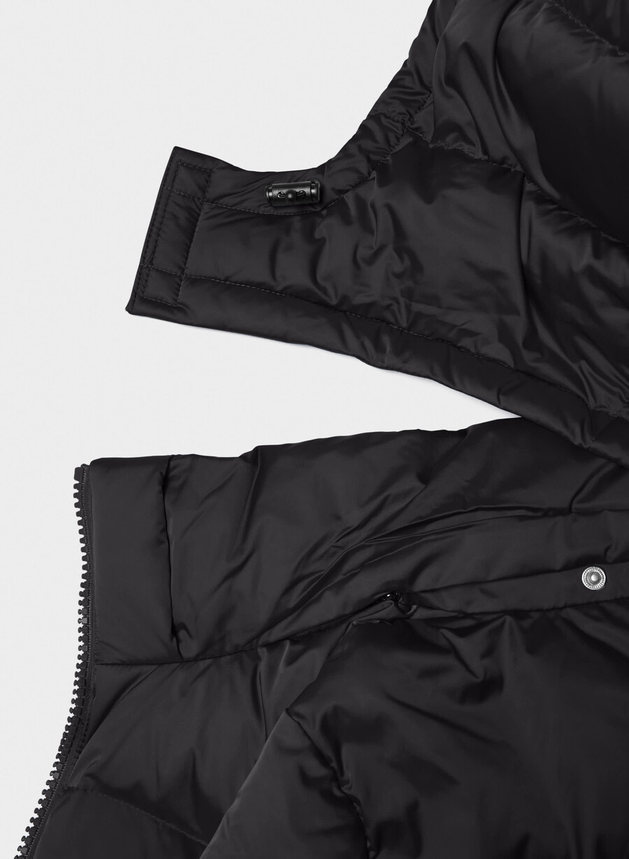 the supersnug puff - satin flex black