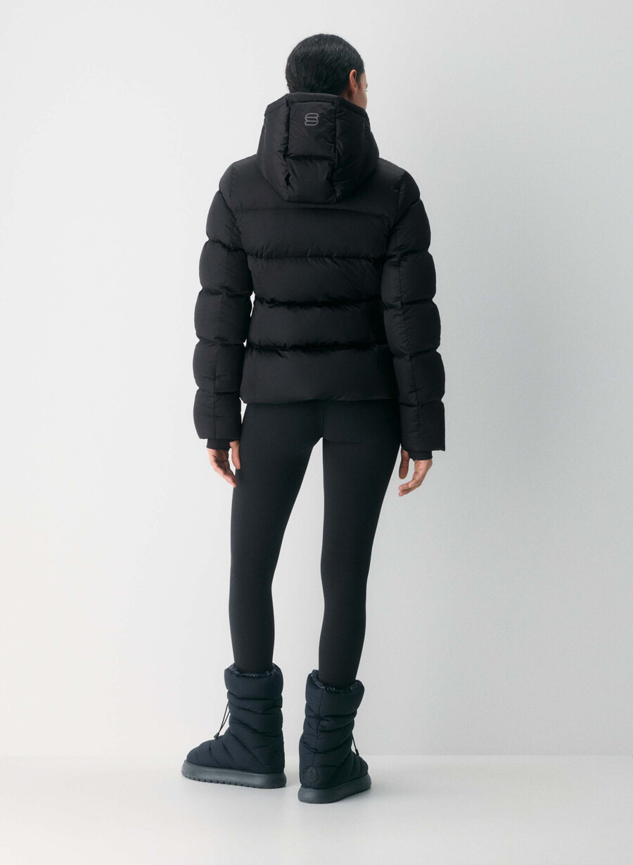 the supersnug puff - satin flex black