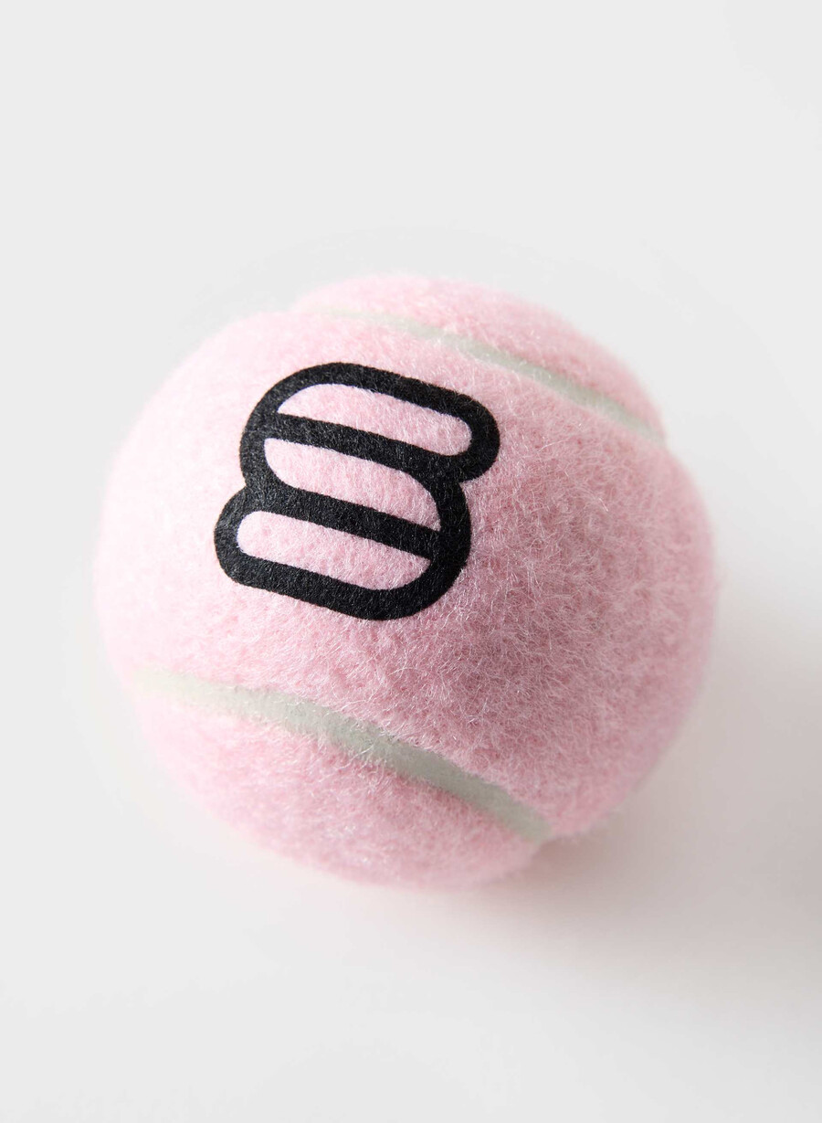 the super puff tennis ball 3-pack chalk pink