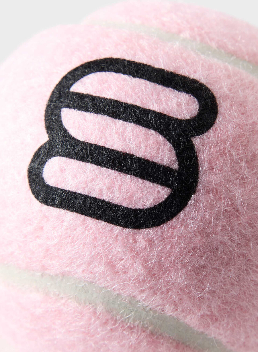 the super puff tennis ball 3-pack chalk pink