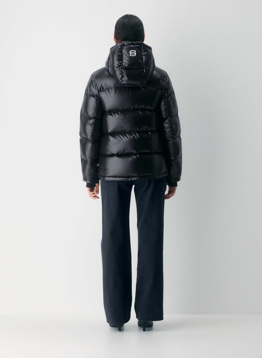 the super puff hi-gloss black