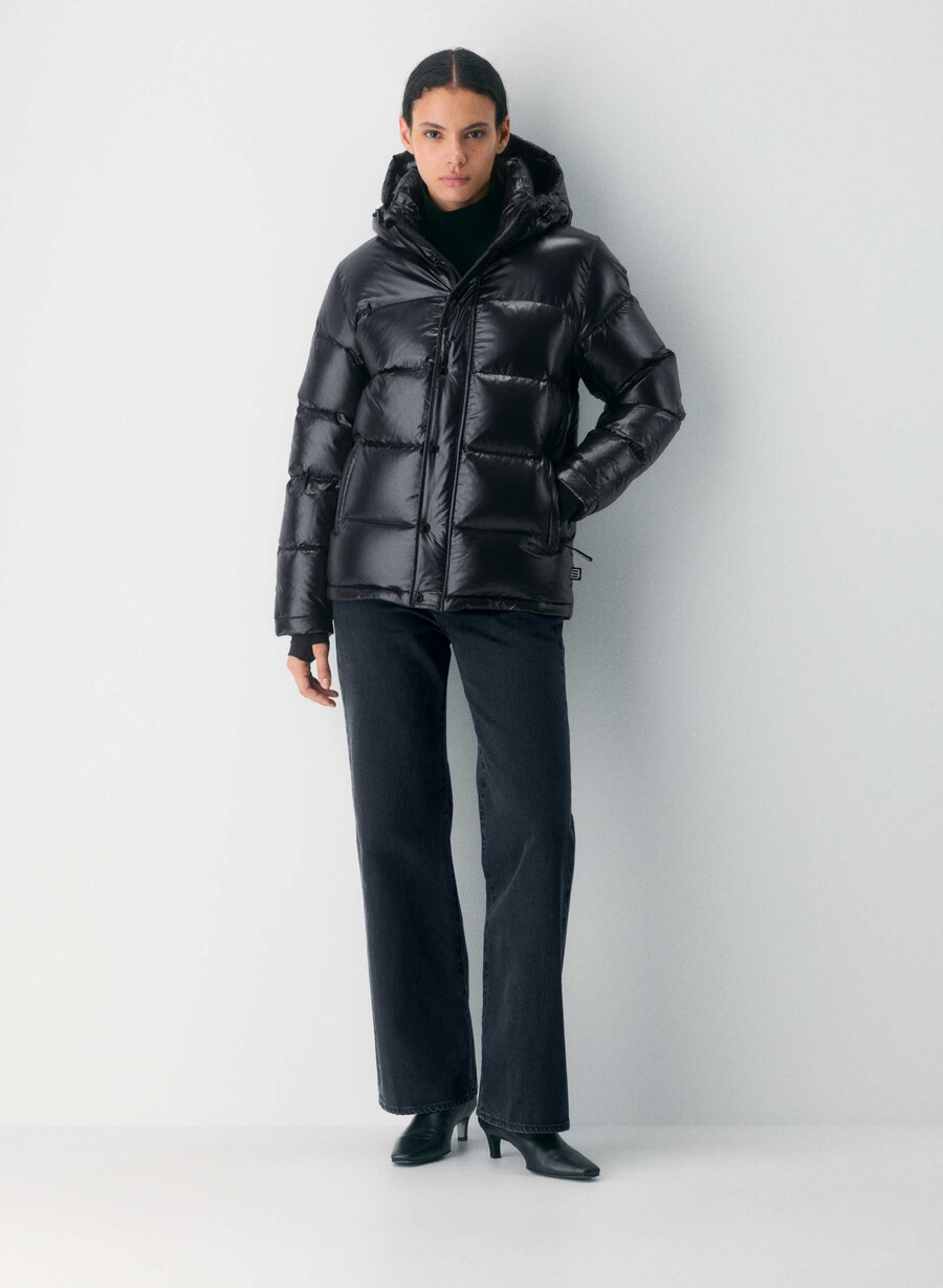 the super puff hi-gloss black