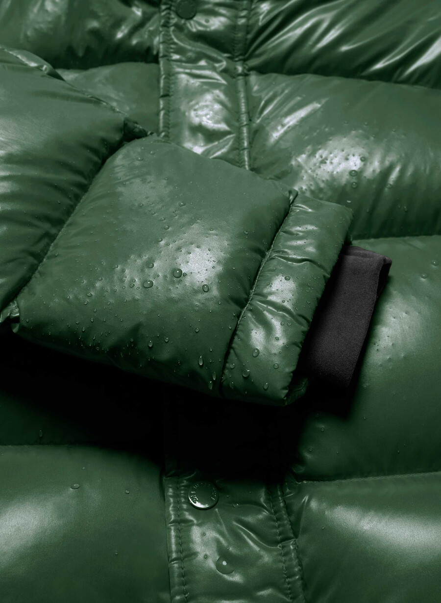 the super puff hi-gloss campus green