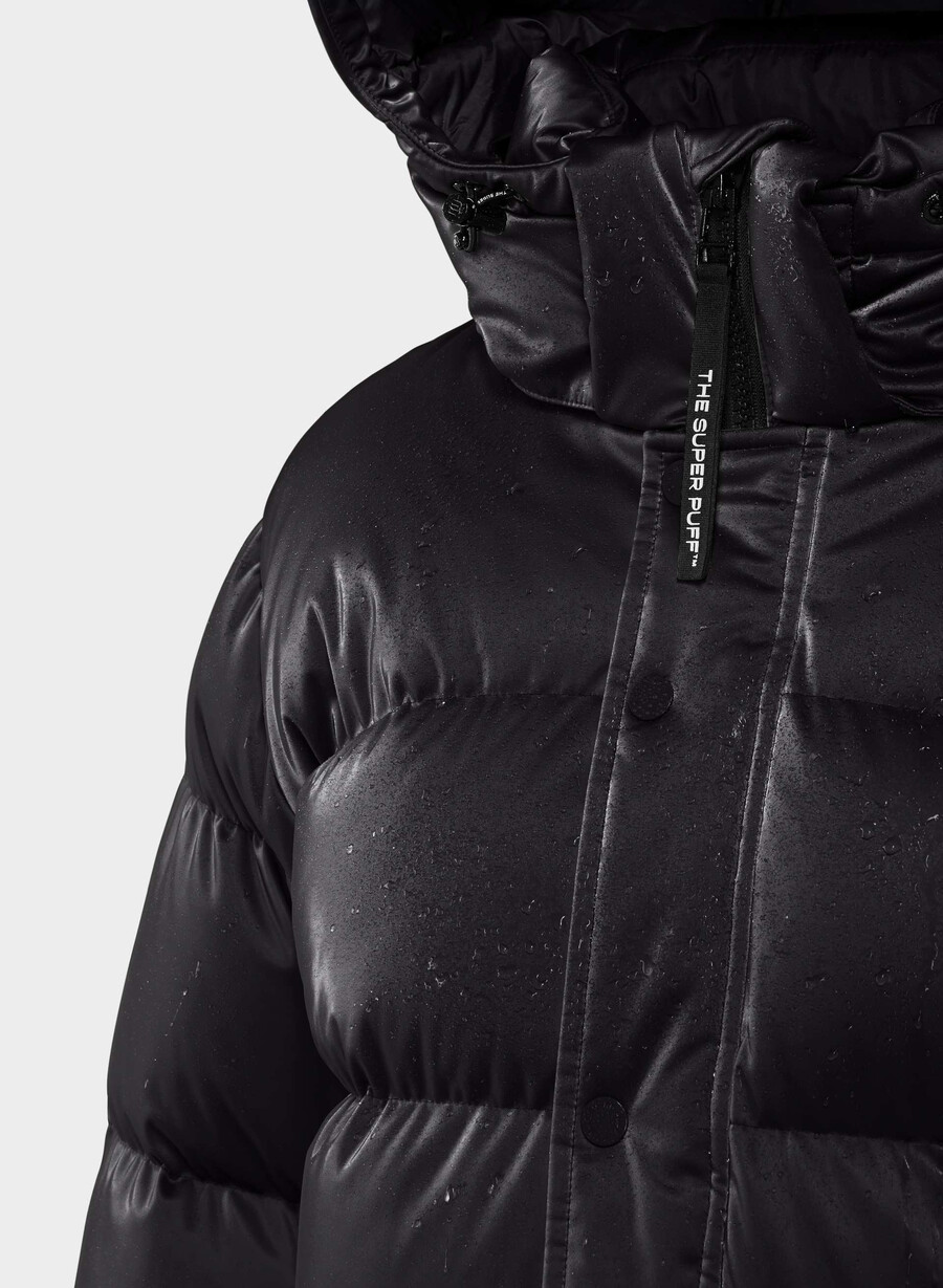 the super puff liquid shine black
