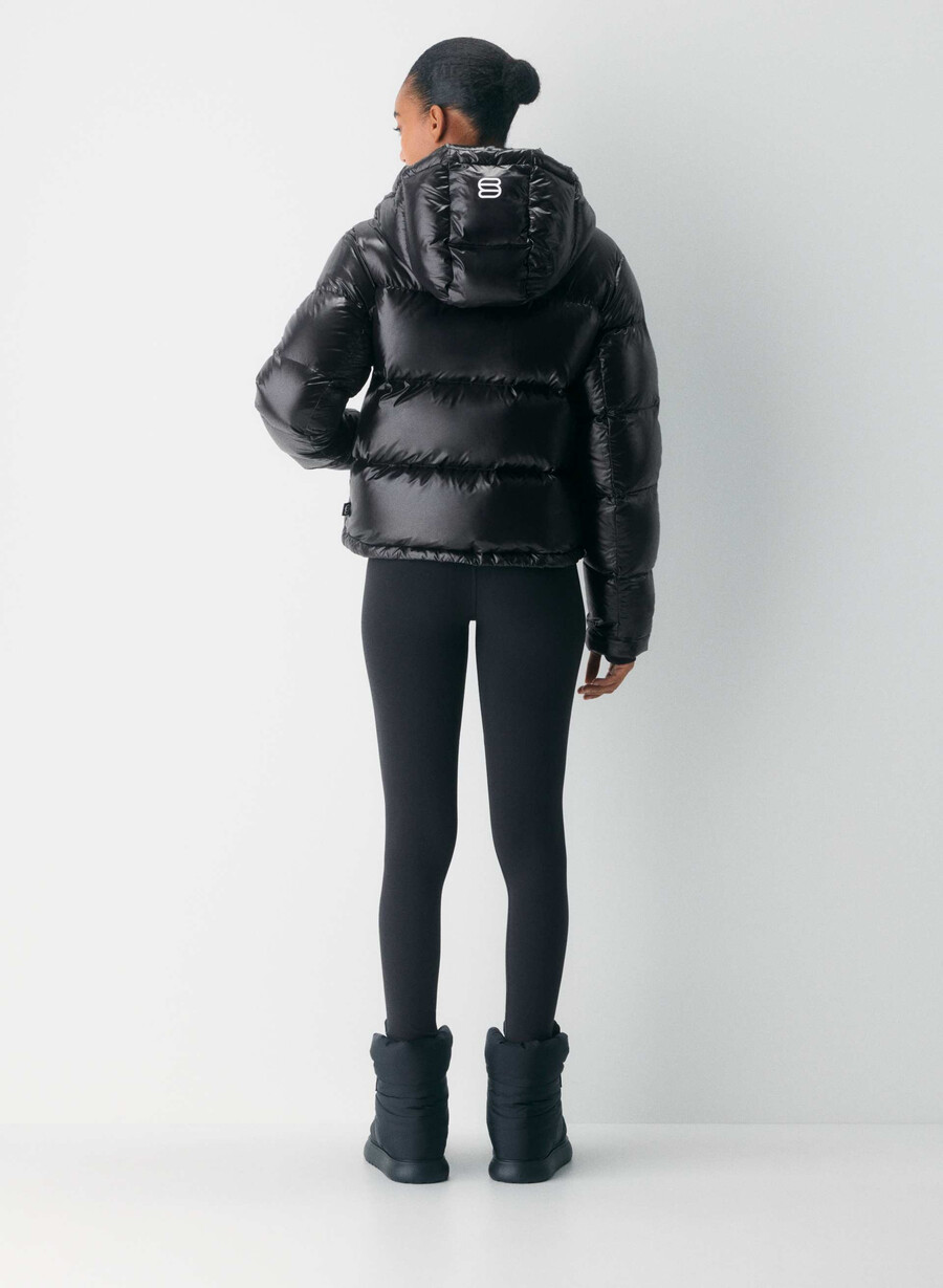 the super puff shorty - hi-gloss black