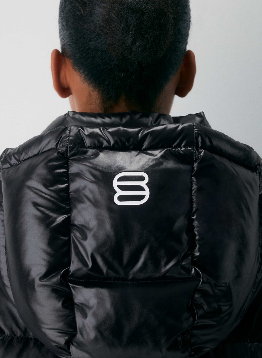 the super puff shorty - hi-gloss black