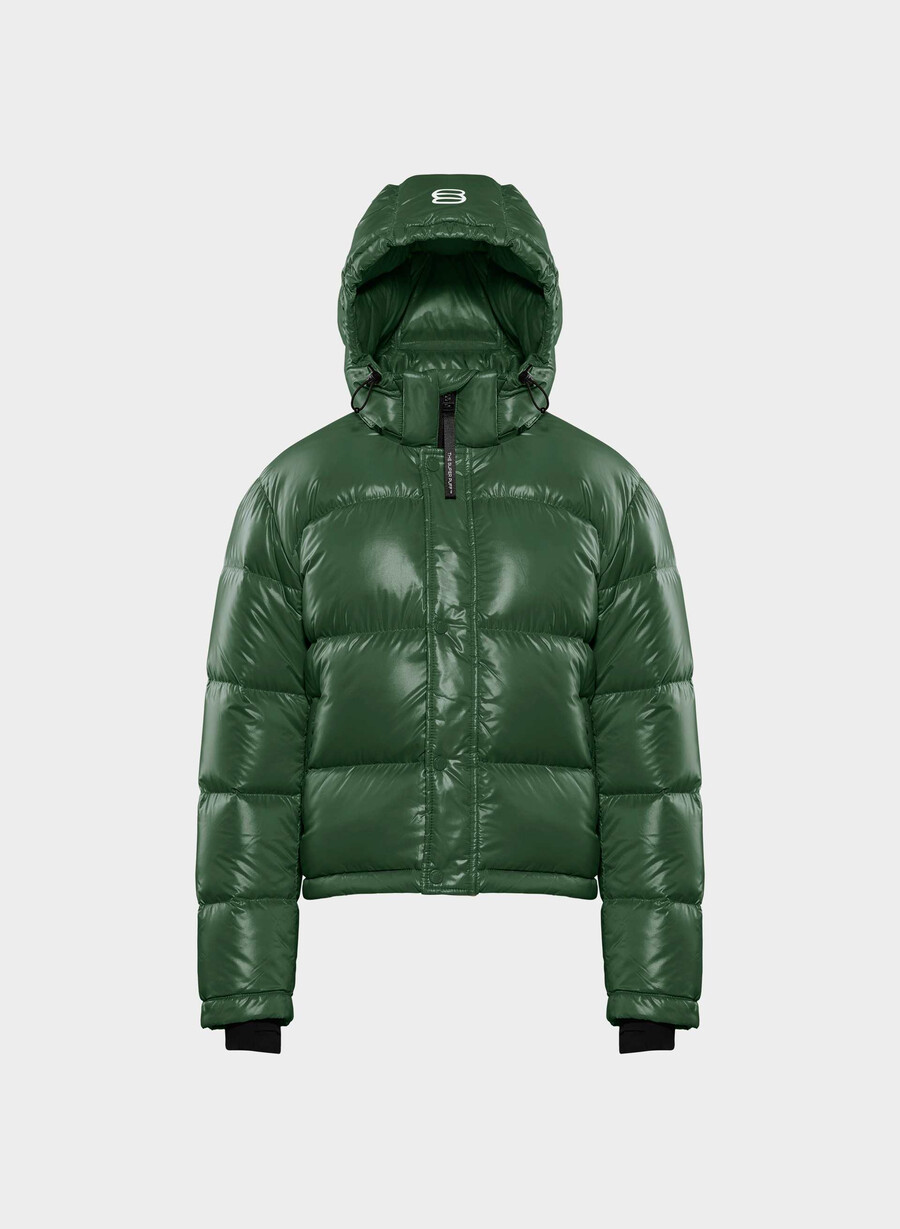 the super puff shorty - hi-gloss campus green