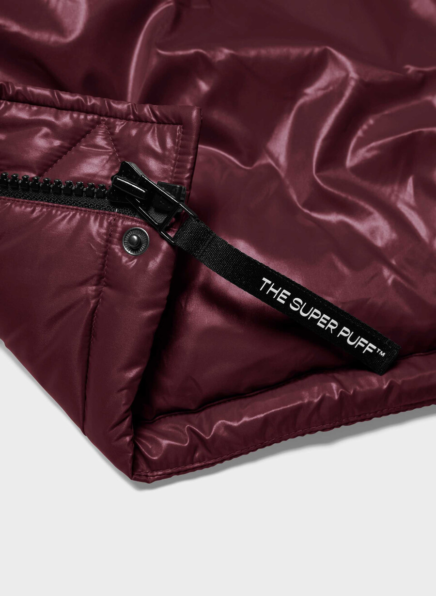 the super puff shorty - hi-gloss plum burgundy