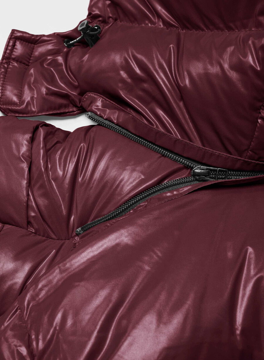the super puff shorty - hi-gloss plum burgundy