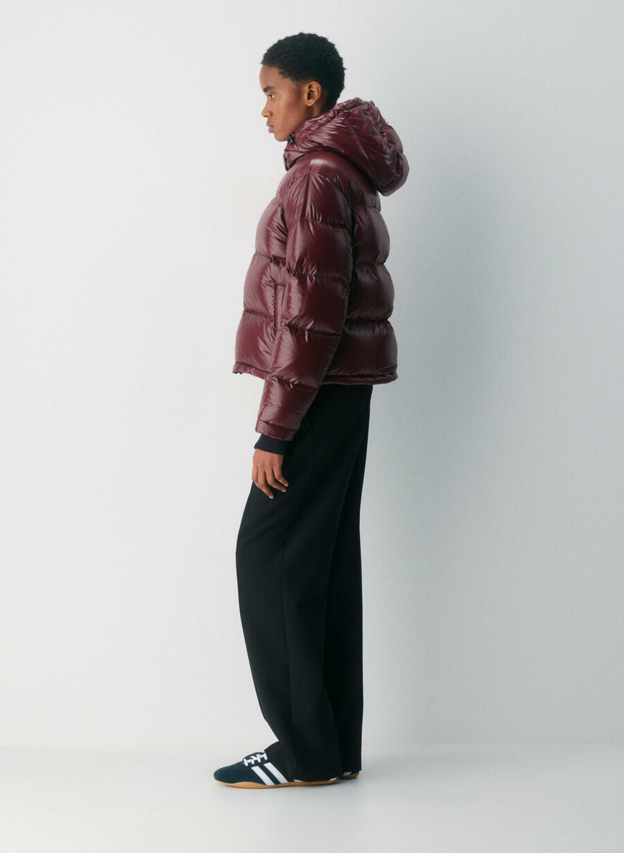 the super puff shorty - hi-gloss plum burgundy
