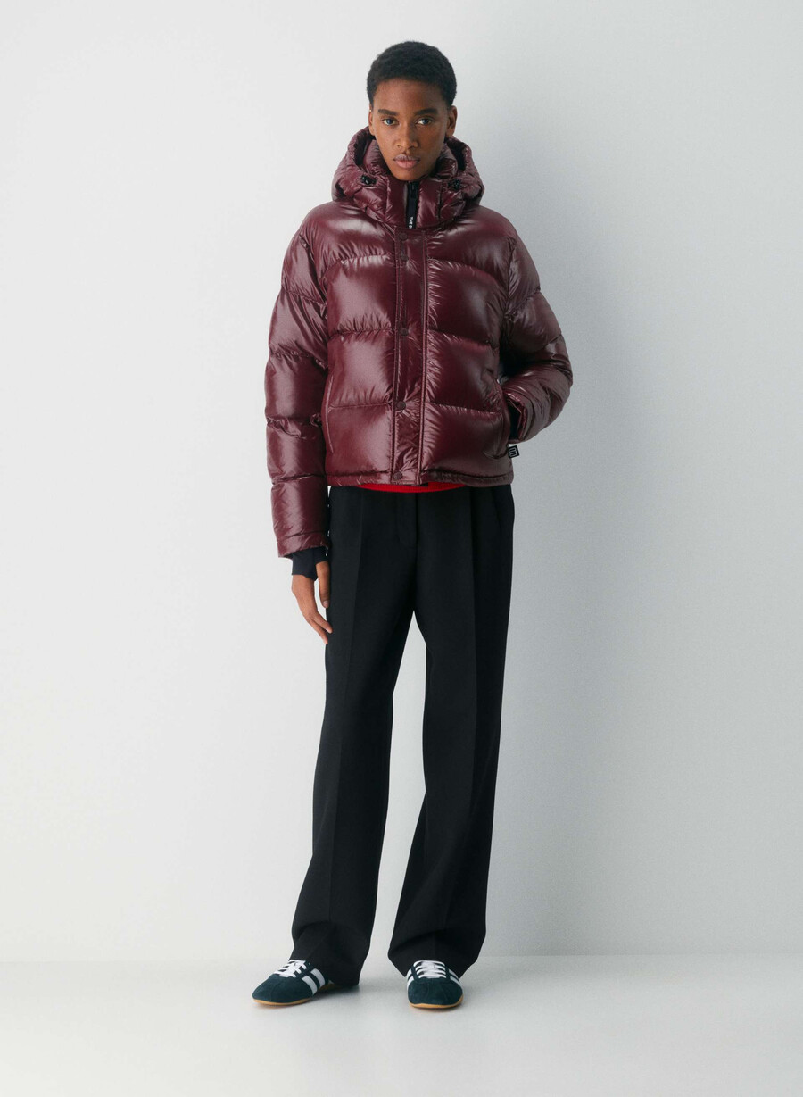 the super puff shorty - hi-gloss plum burgundy