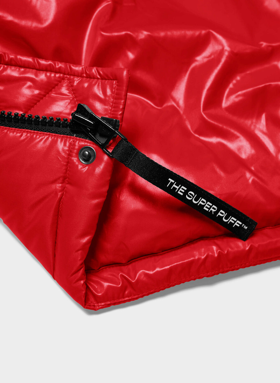 the super puff shorty - hi-gloss prosperity red