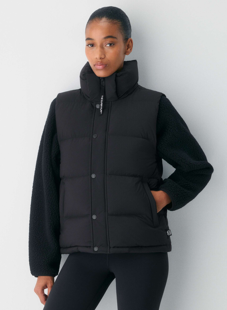 the super puff vest - climatte black