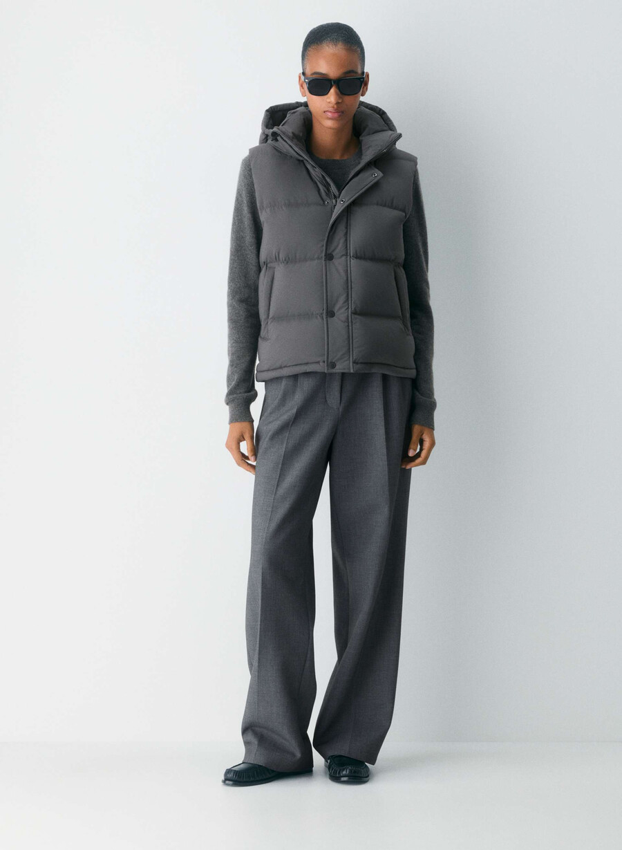 the super puff vest - climatte coal grey