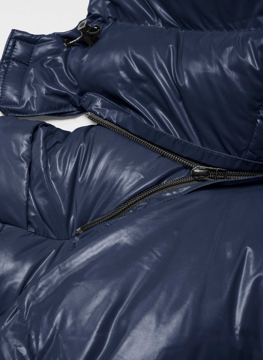 the super puff vest - hi-gloss admiral