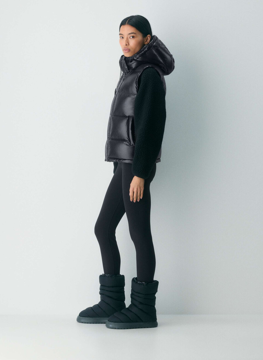 the super puff vest - hi-gloss black