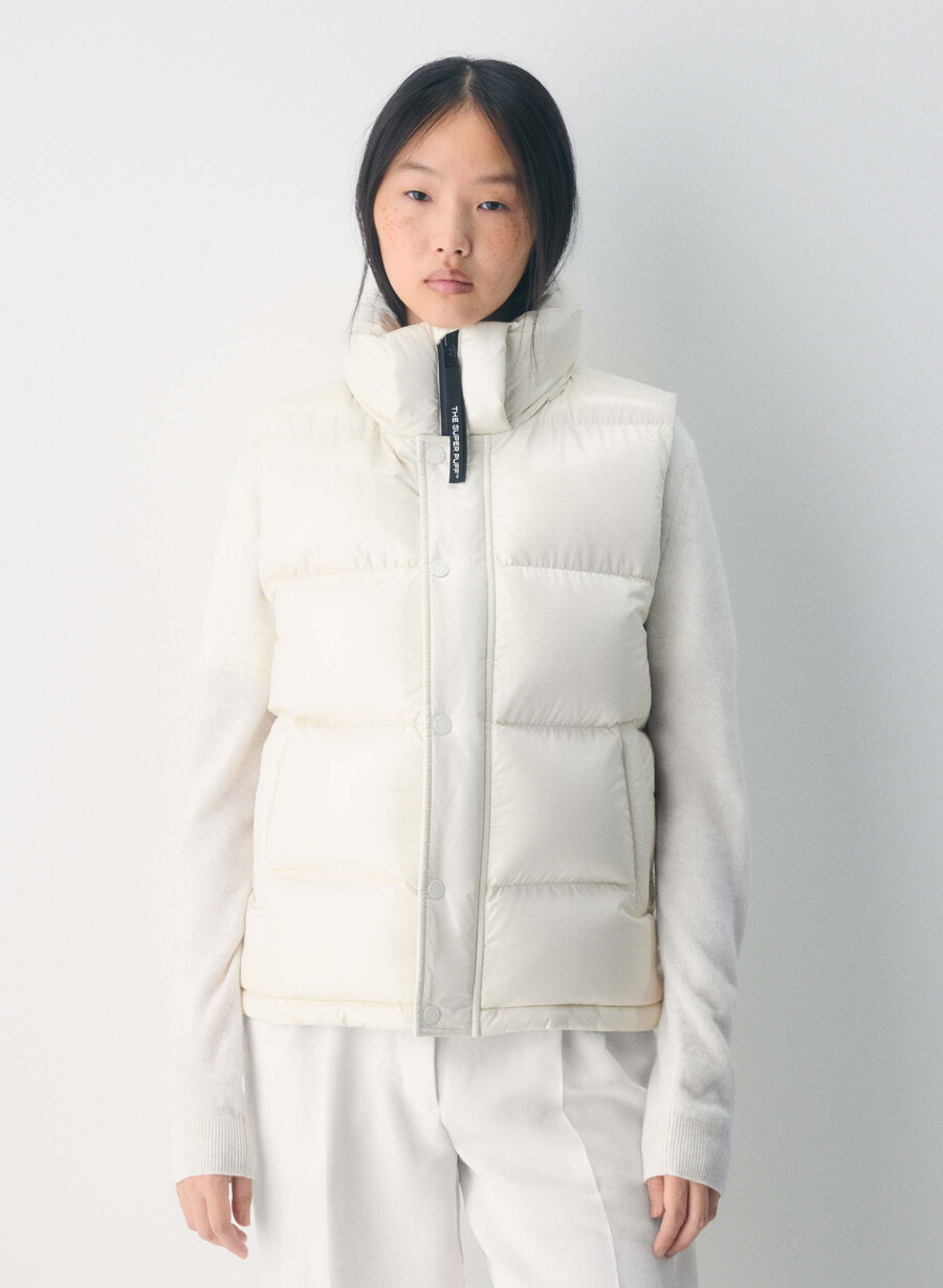 the super puff vest - hi-gloss birch