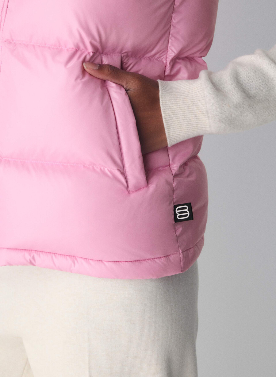 the super puff vest - hi-gloss morganite pink