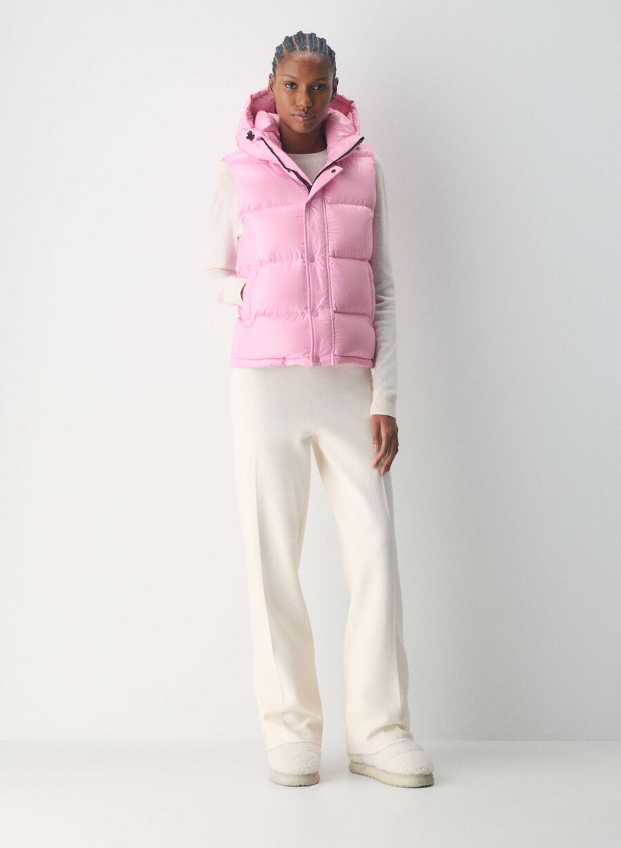 the super puff vest - hi-gloss morganite pink