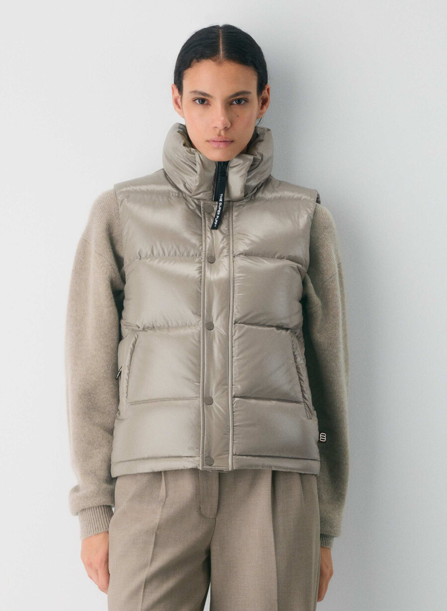 the super puff vest - hi-gloss modern taupe