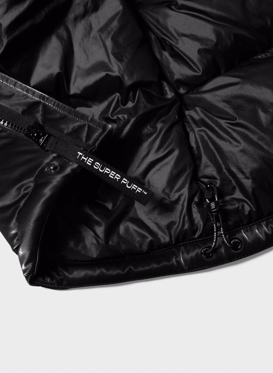 the super puff vest - liquid shine black