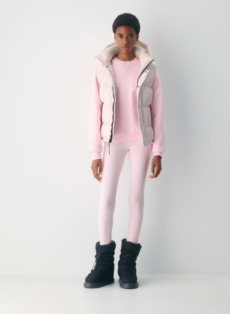 the super puff vest - liquid shine mochi pink