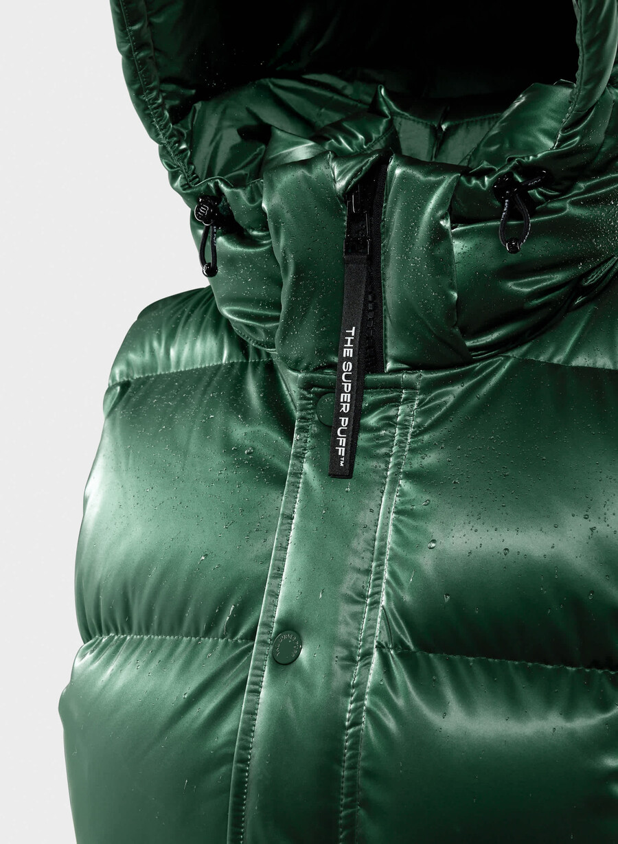 the super puff vest - liquid shine campus green