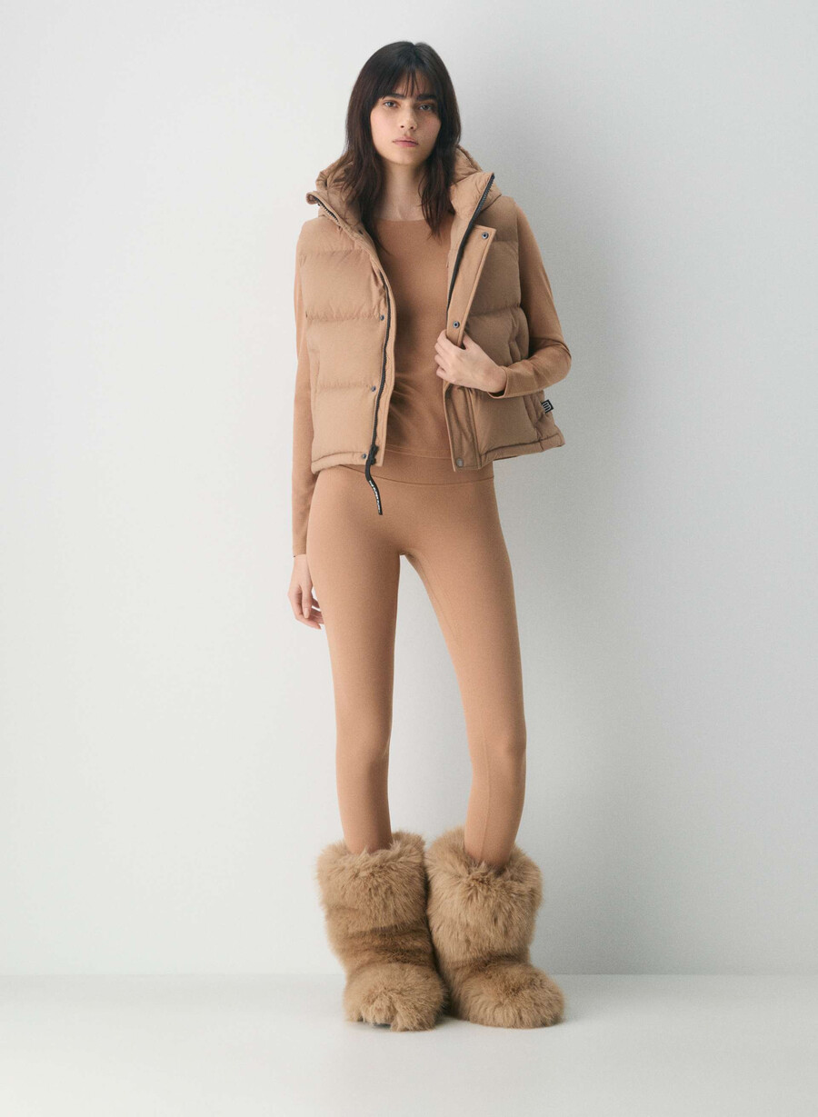 the super puff shorty vest - climatte chocolate mousse