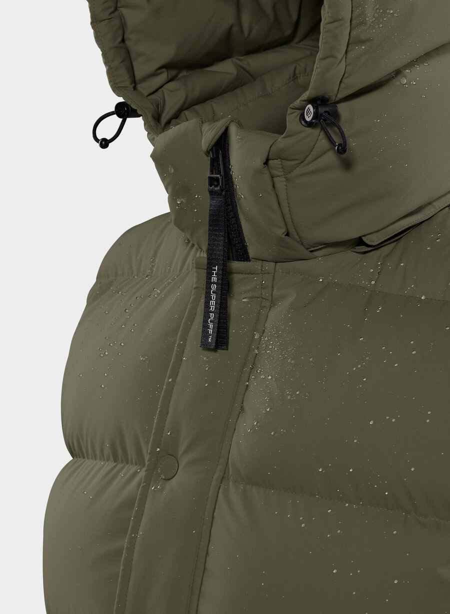 the super puff shorty vest - climatte dark olive