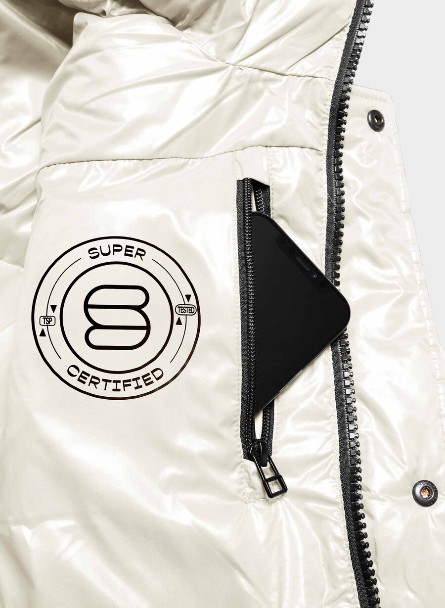 the super puff shorty vest - hi-gloss birch