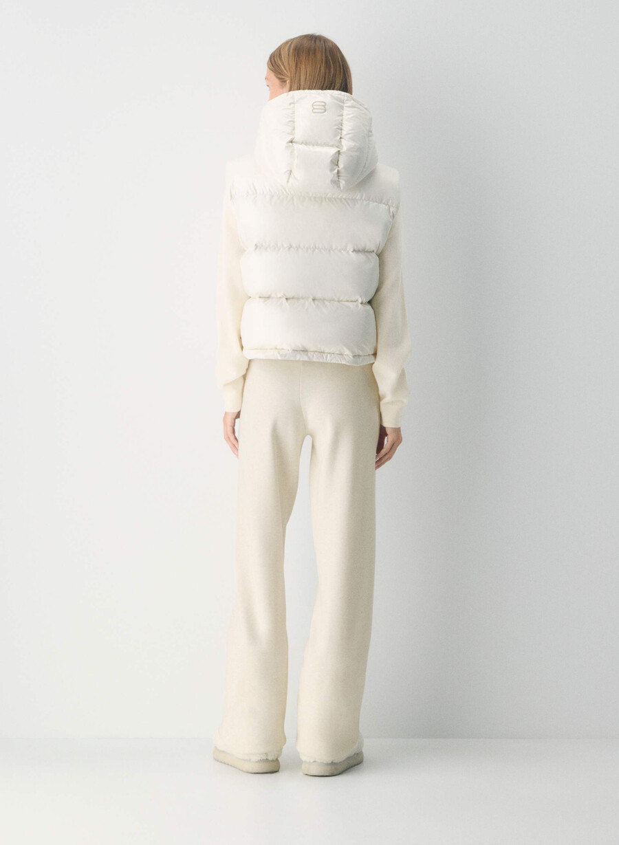 the super puff shorty vest - hi-gloss birch