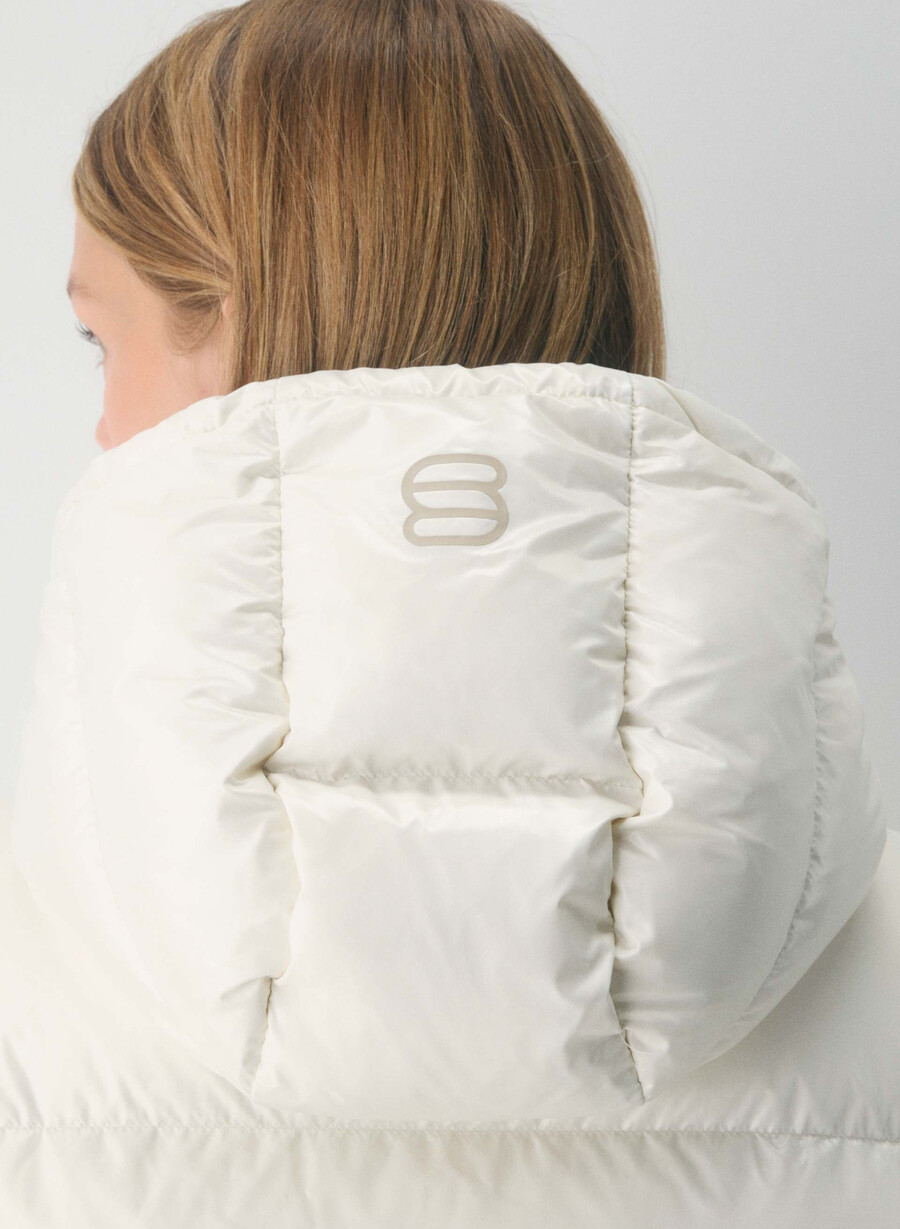 the super puff shorty vest - hi-gloss birch
