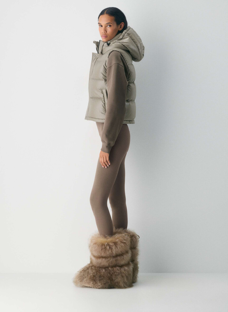 the super puff shorty vest - hi-gloss modern taupe