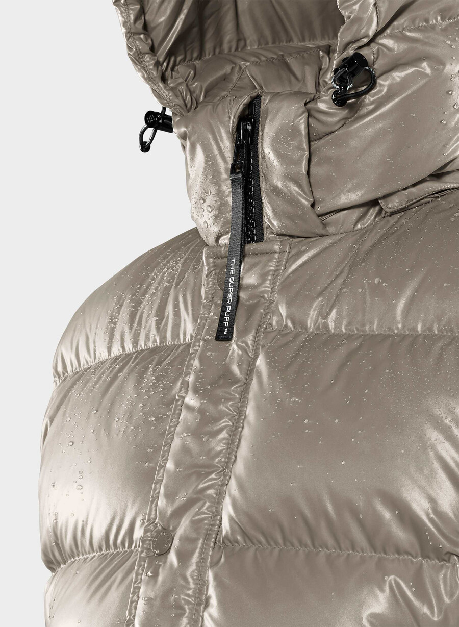 the super puff shorty vest - hi-gloss modern taupe