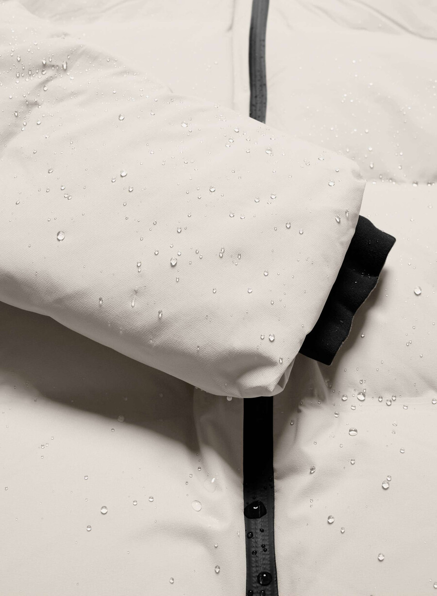 the super puff₂o mid - rainstop matte pearl