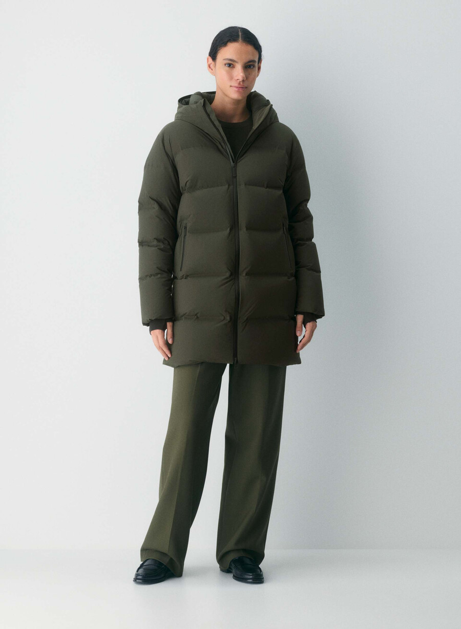 the super puff₂o mid - rainstop flint green
