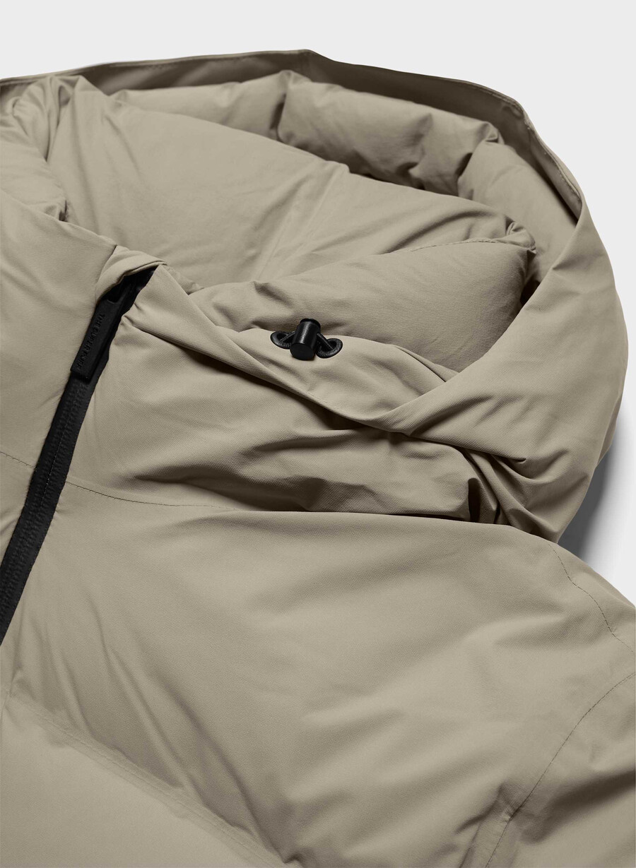the super puff₂o mid - rainstop modern taupe