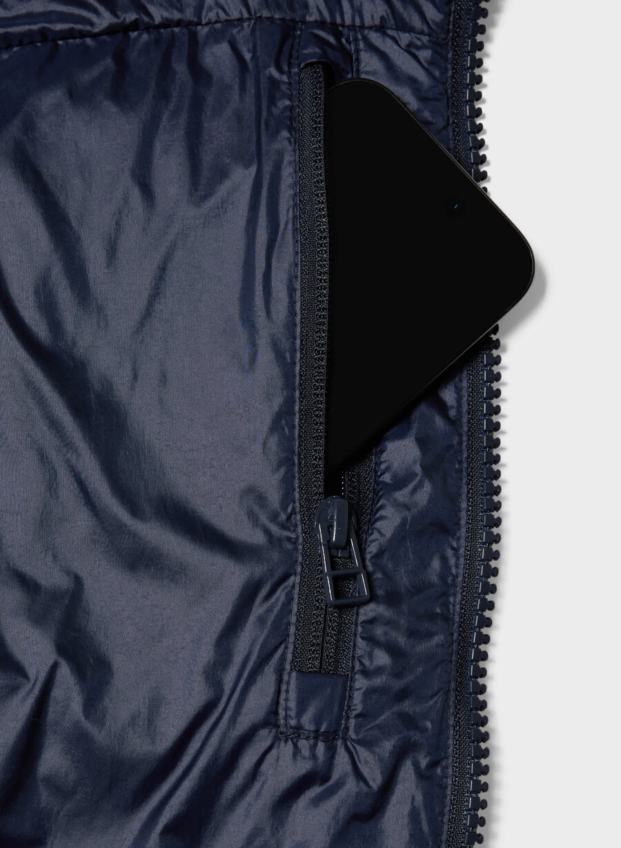 the supersnug puff - liquid shine admiral