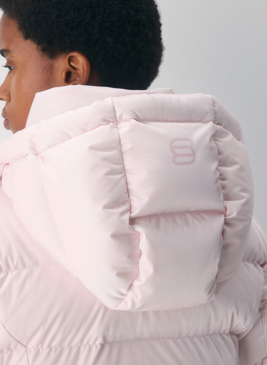 the supersnug puff - liquid shine mochi pink