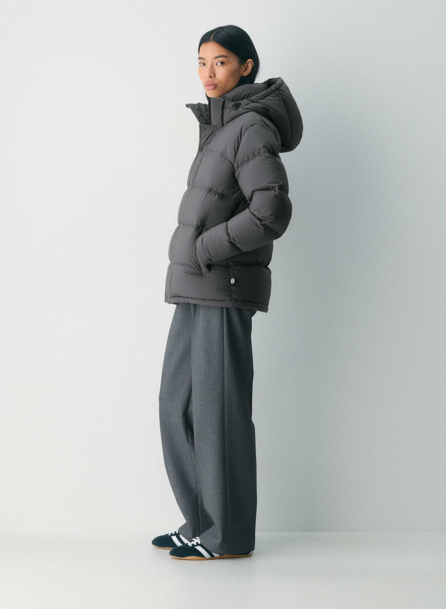 the super puff climatte coal grey