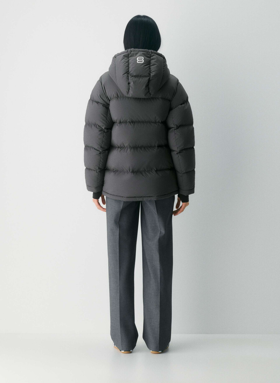 the super puff climatte coal grey