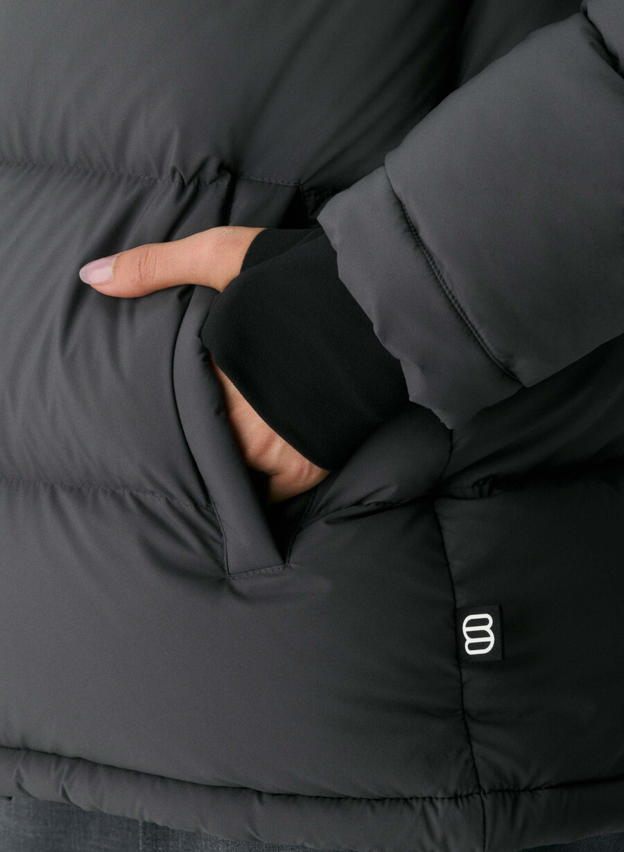 the super puff climatte coal grey