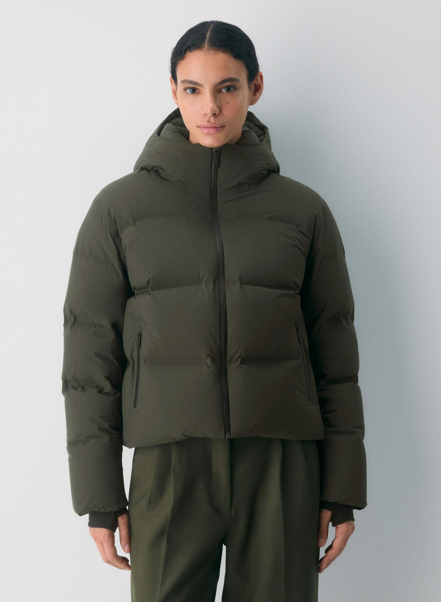 the super puff₂o shorty - rainstop flint green