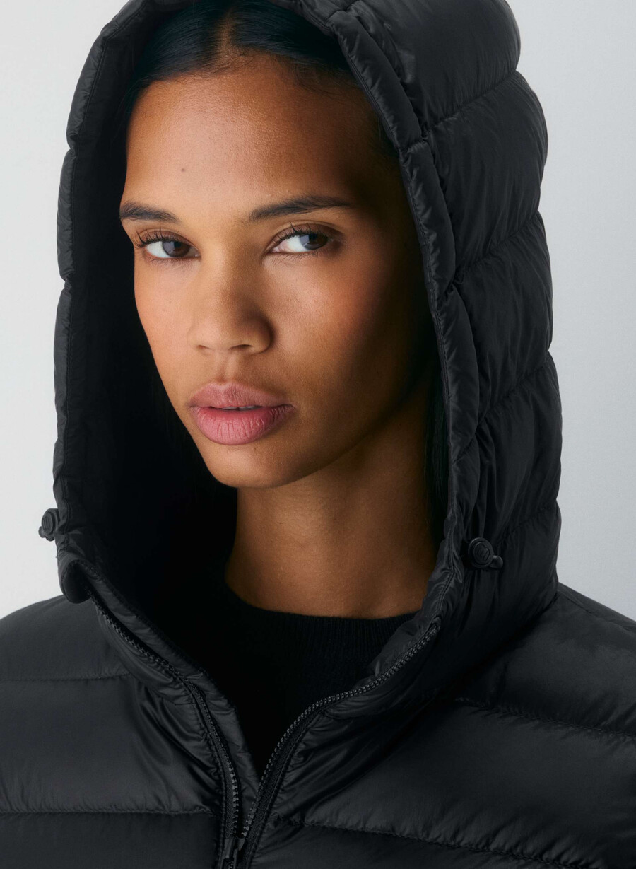 the superstuff puff - lite shine black