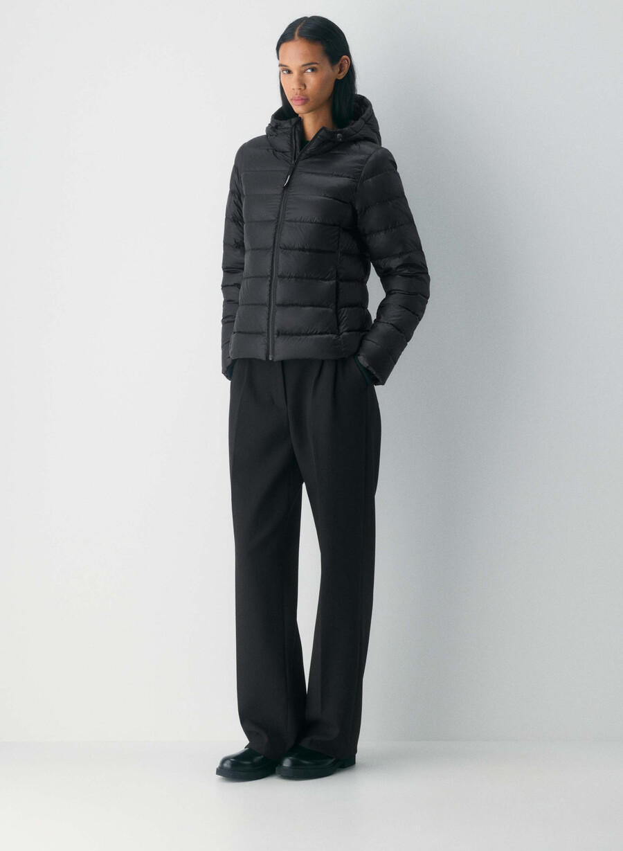 the superstuff puff - lite shine black