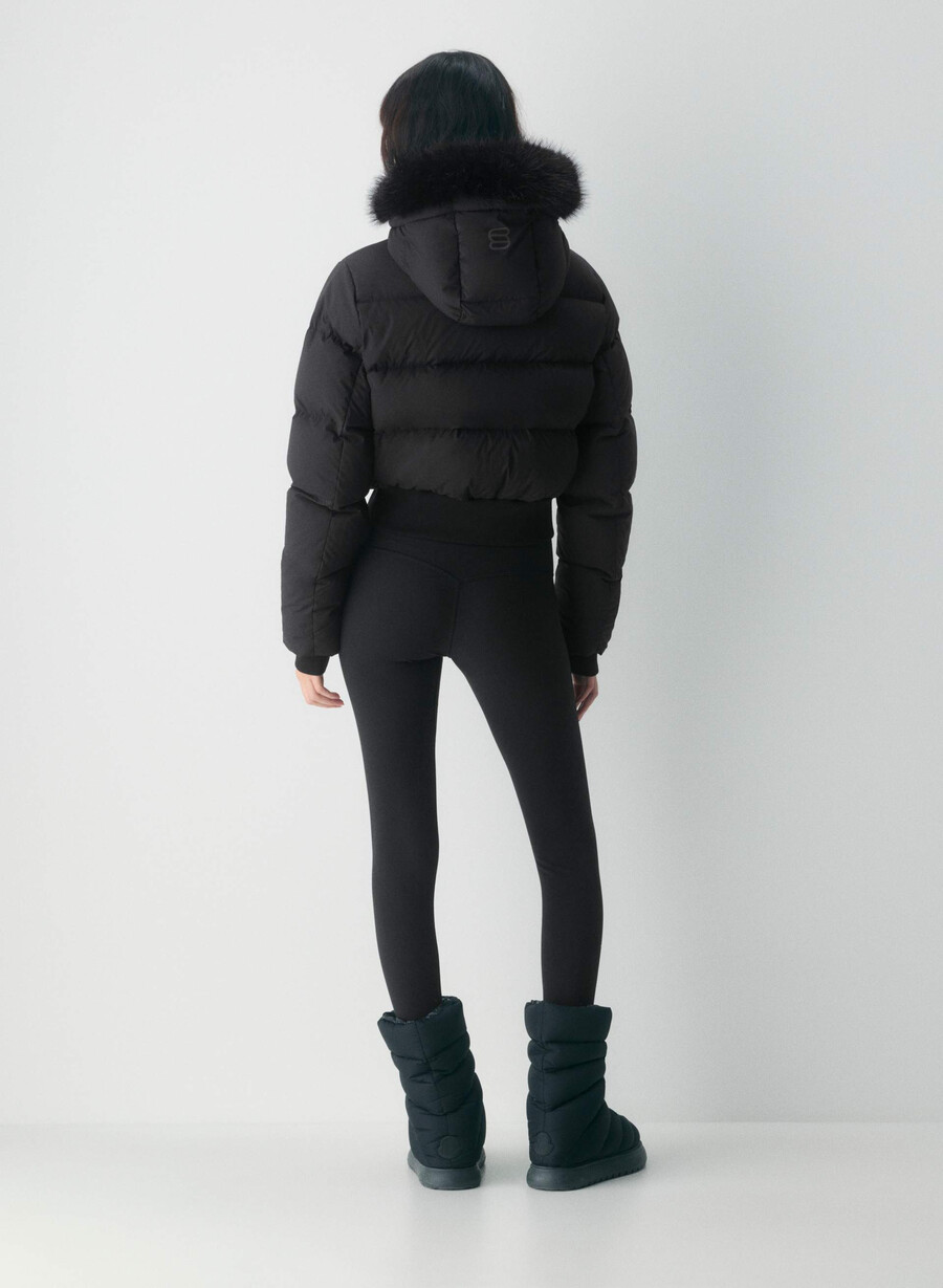 the super chalet puff - climatte blackblack