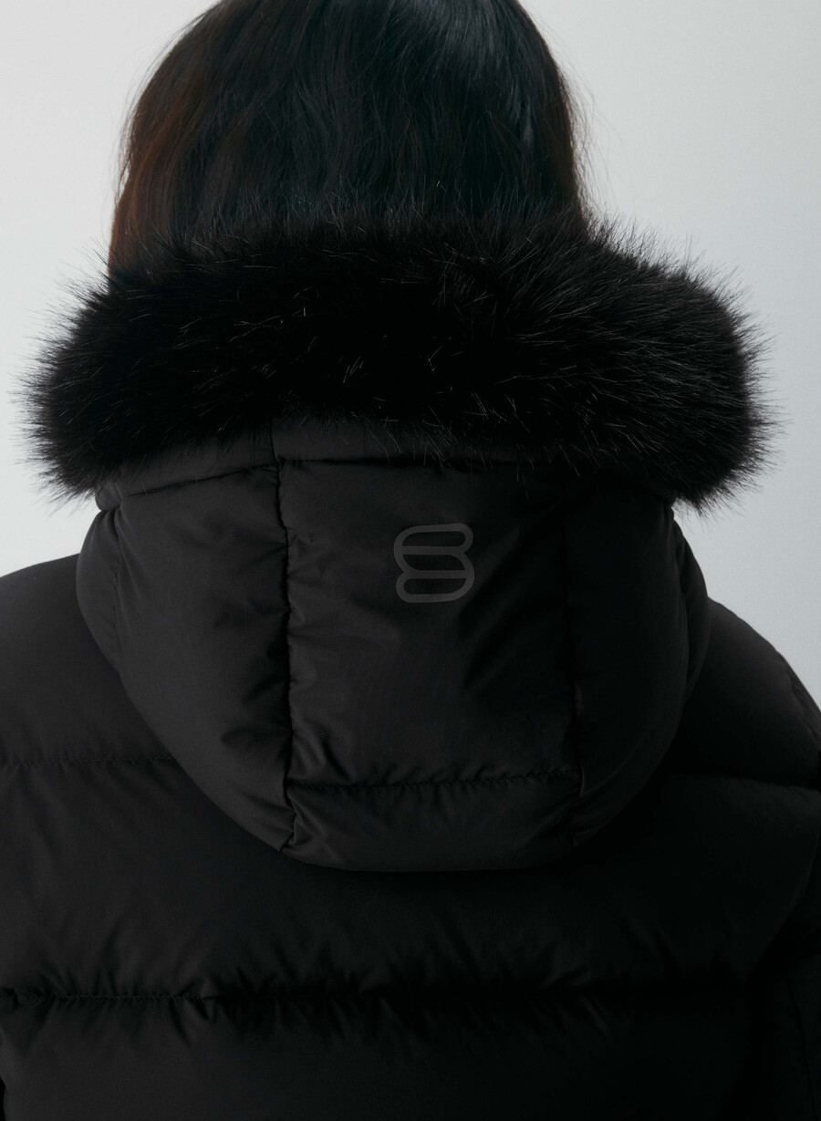the super chalet puff - climatte blackblack