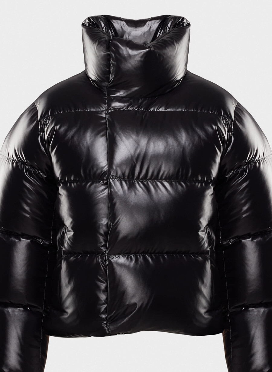 the super après puff - hi-gloss black