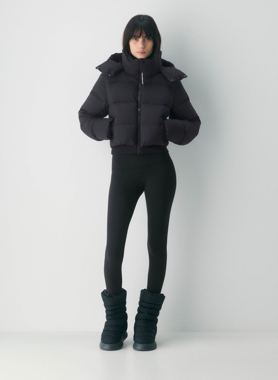 the super resort puff - climatte black